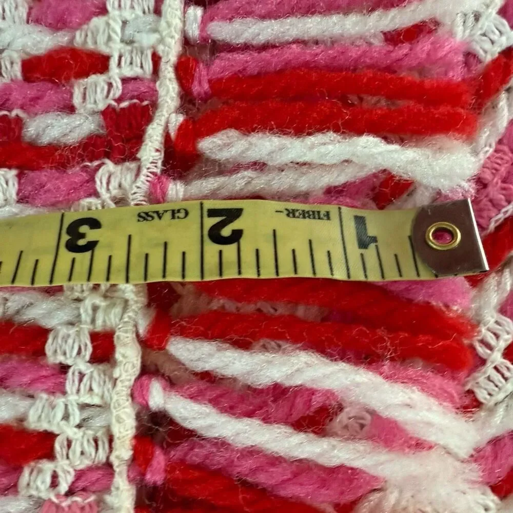 4 Vintage 60s 70s Yarn Woven Small Placemats Red White Pink 17” X 12.5”